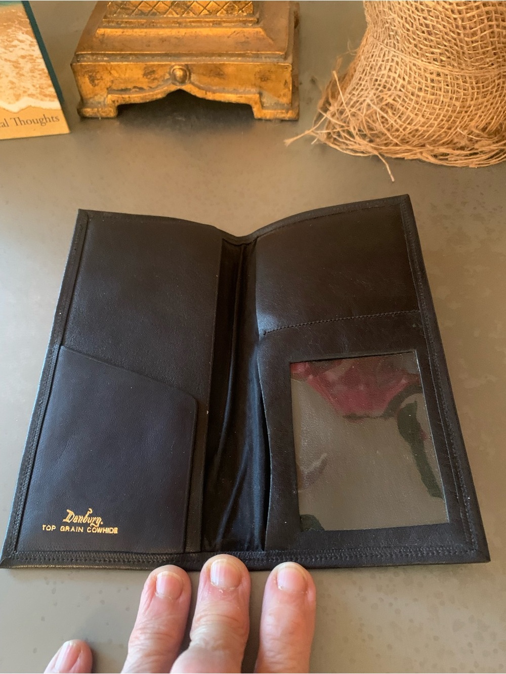 Danbury man’s wallet, TOP GRAIN SOFT BLACK COWHIDE LEATHER.